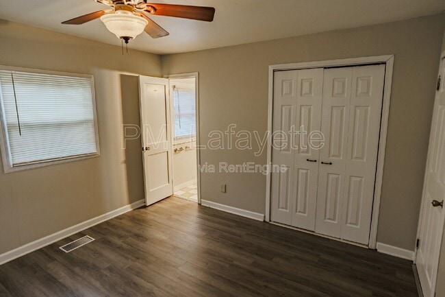 Building Photo - 409 S 15th St
