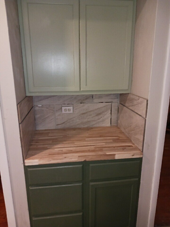 Custom niche area - 5424 S Wolcott Ave
