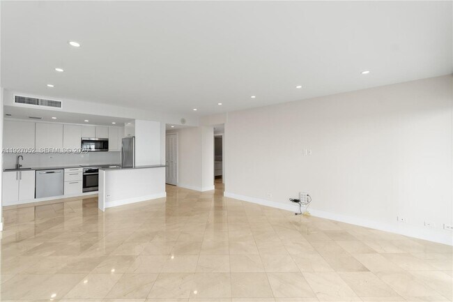 Building Photo - 2451 Brickell Ave