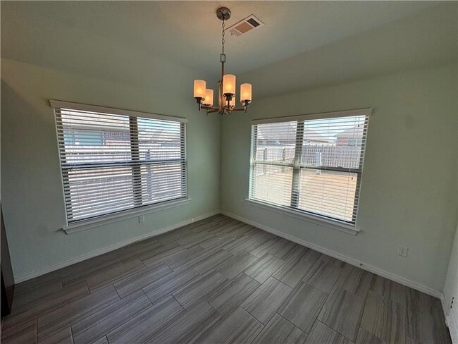 Building Photo - 4849 W Oldham Dr