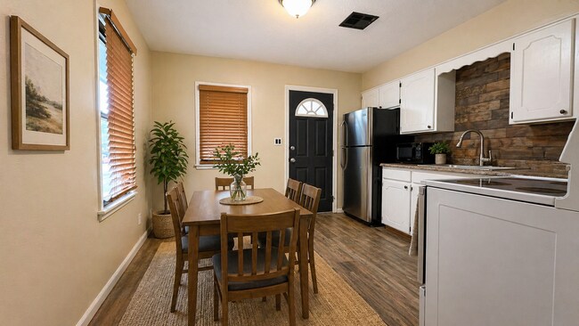 Building Photo - 4529 NW 33rd St