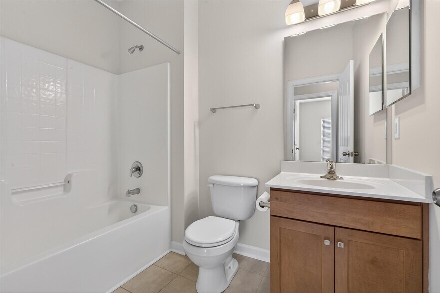 Building Photo - 15208 Loire Valley St