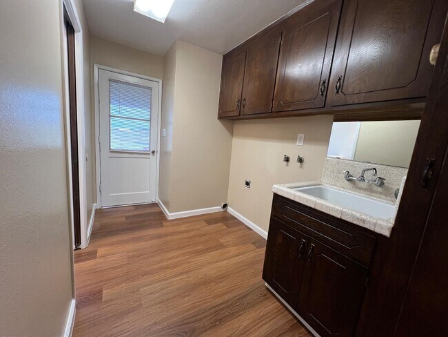 Building Photo - 7828 S Del Rey Ave