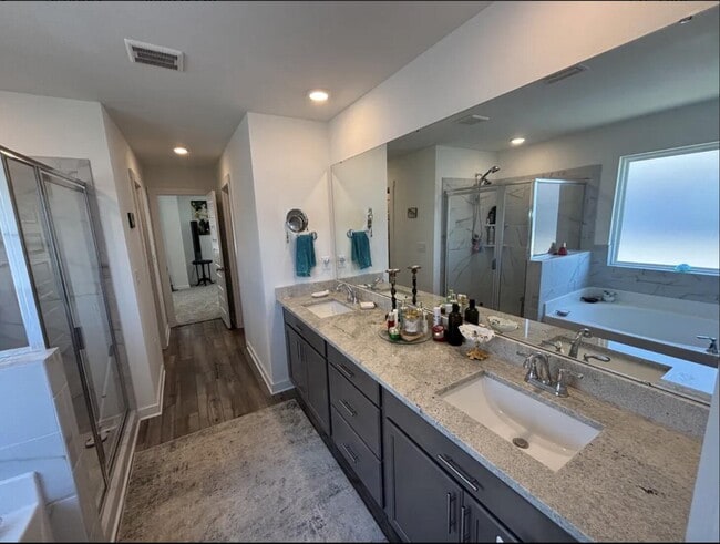 Building Photo - 58 Sandhill Ct