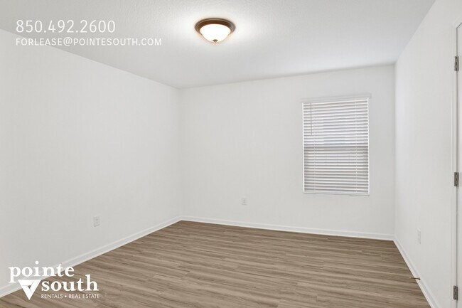 Building Photo - 32062 Lyon Rd