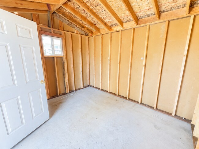 Building Photo - 137 Washington Dr