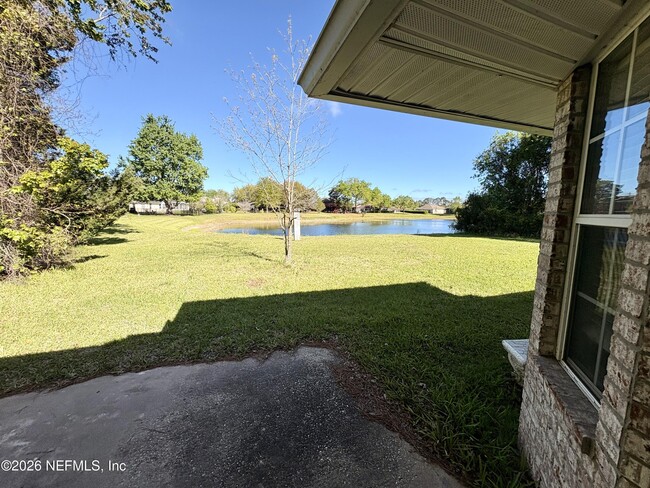 Building Photo - 15677 Moss Hollow Dr