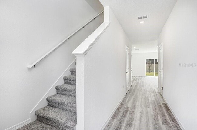 Building Photo - 31298 Paper Birch St