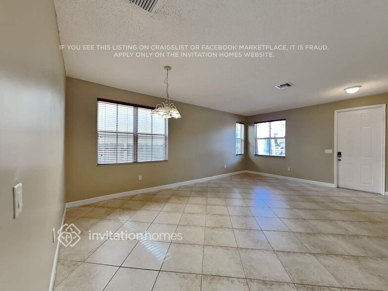 Building Photo - 5010 SW 155th Ave