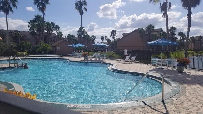 Building Photo - 2214 Grand Cayman Ct