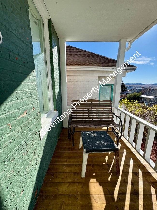 Building Photo - 2 bedroom 1 Bath House