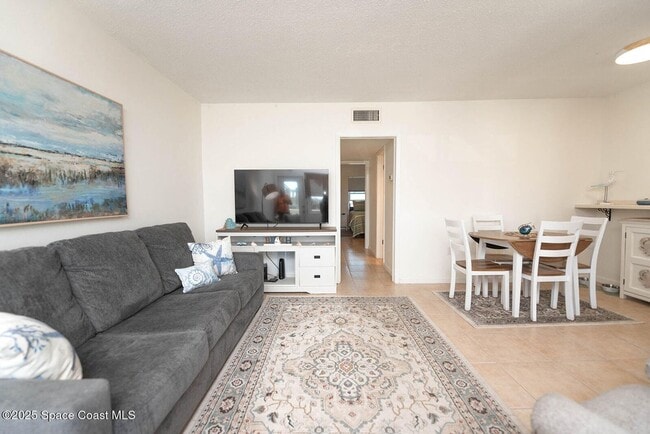 Building Photo - Furnished and Available April 6th 2026