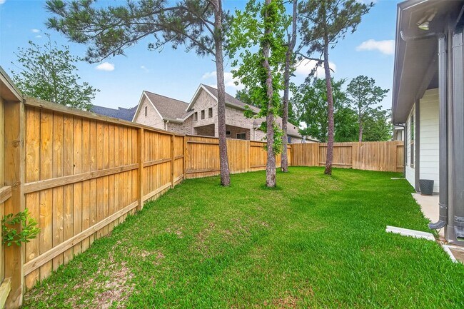 Building Photo - 305 Rise Ln