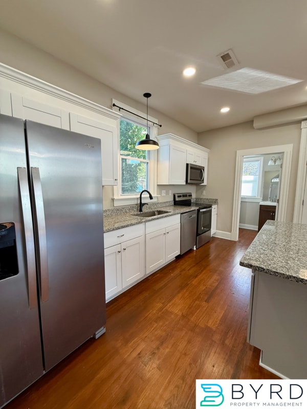 Building Photo - 3007 3rd Ave