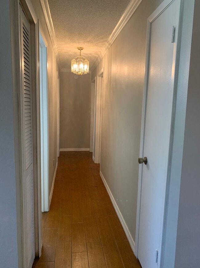 Building Photo - MOVE IN SPECIAL! Charming 3/1.5 St. Cloud Home w/ Partially Fenced Yard & Bonus Room