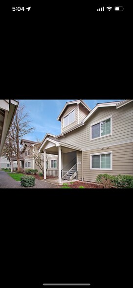 Building Photo - 755 5th Ave NW