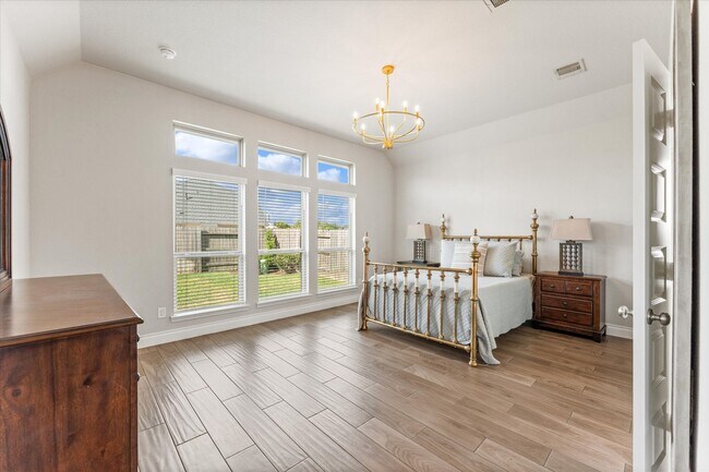 Building Photo - 19819 Old Saddle Ln