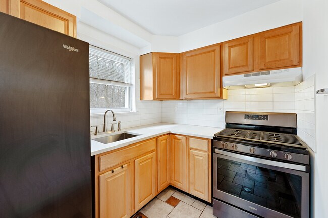 Building Photo - 12450 Knights Rd