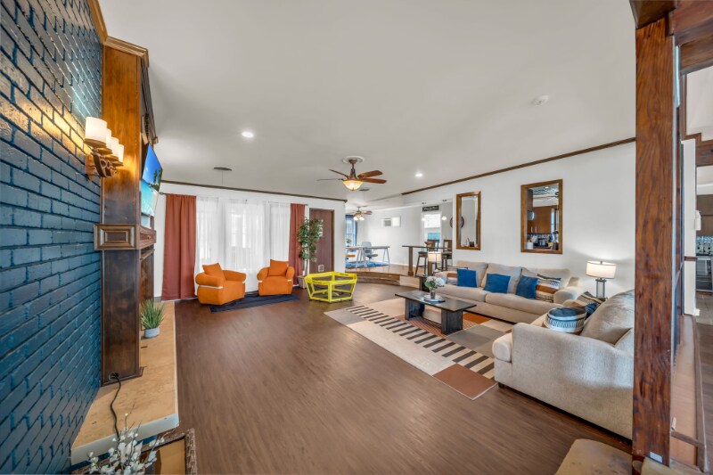 Building Photo - 5111 Ashwood Dr