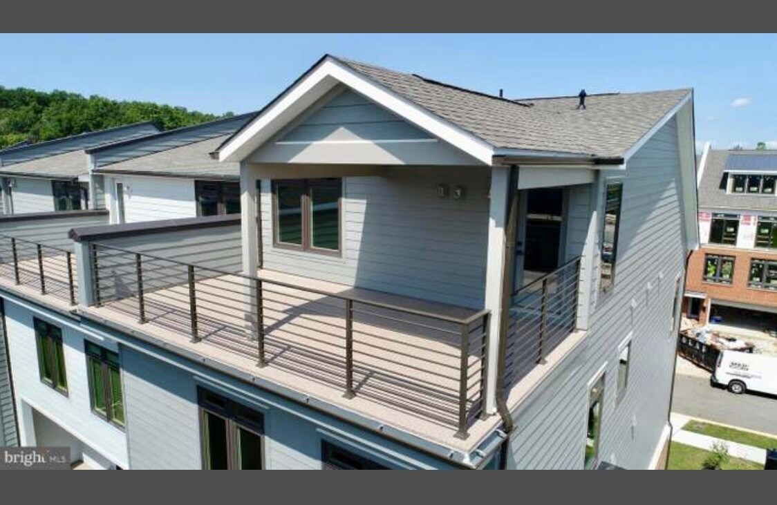 4th Floor Balcony - 1702 Gray Shale Ter SE