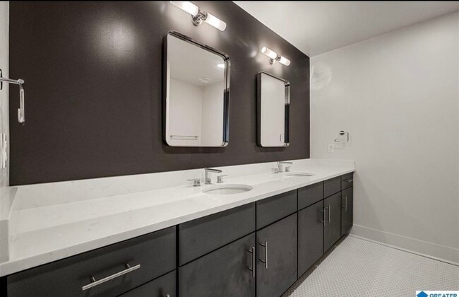 Building Photo - 1801 2nd Ave N