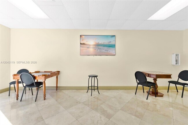 Building Photo - 3500 Coral Wy