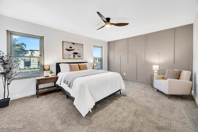 Building Photo - 8876 W Bluefield Ave