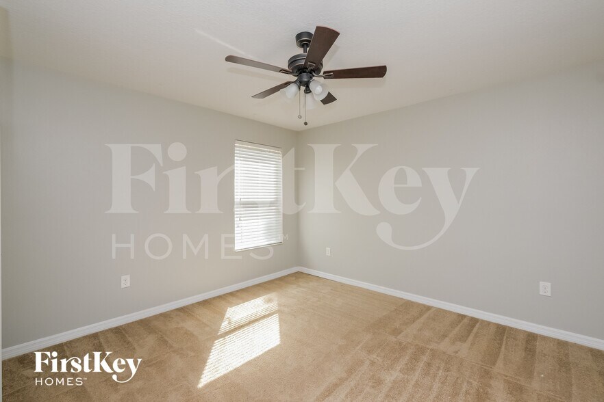 Building Photo - 10522 White Peacock Pl