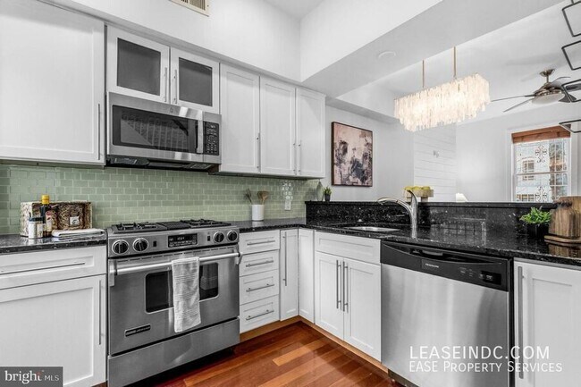 Building Photo - 1608 4th St NW