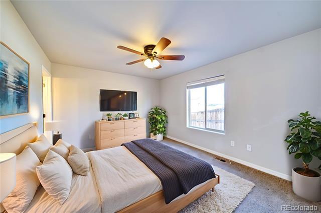 Building Photo - 25 Arrowsmith Dr
