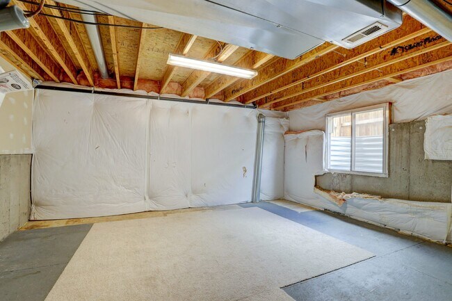 Building Photo - $3,300.95 with $200 off the first month's rent, 3 Beds - 3 Bath, Single Family Home in Parker wit...