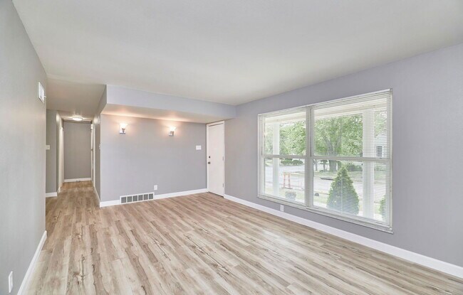 Building Photo - 11003 Fawnhaven Dr