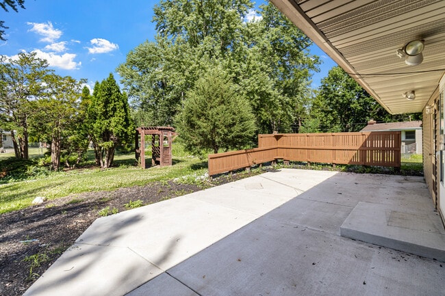 Building Photo - N58W18330 Juniper Ln