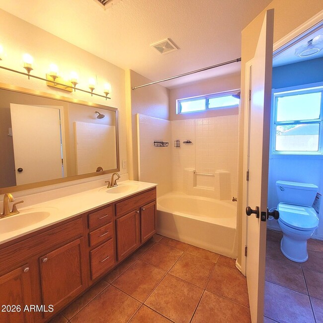 Building Photo - 9205 W Villa Rita Dr