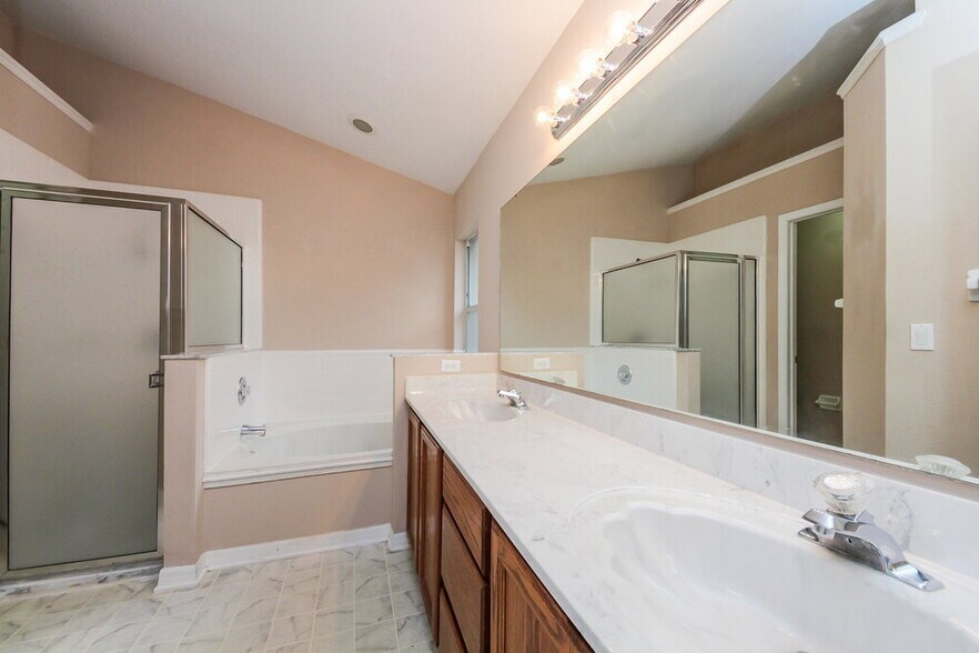 Building Photo - 11528 Grazeley Ct