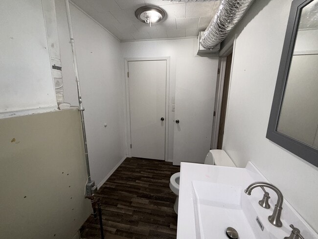 Building Photo - 23 E Brown St