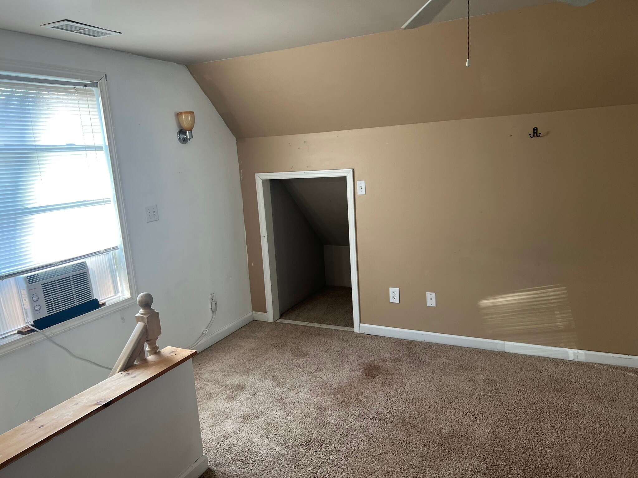 Bedroom - 6 Churchill Ln