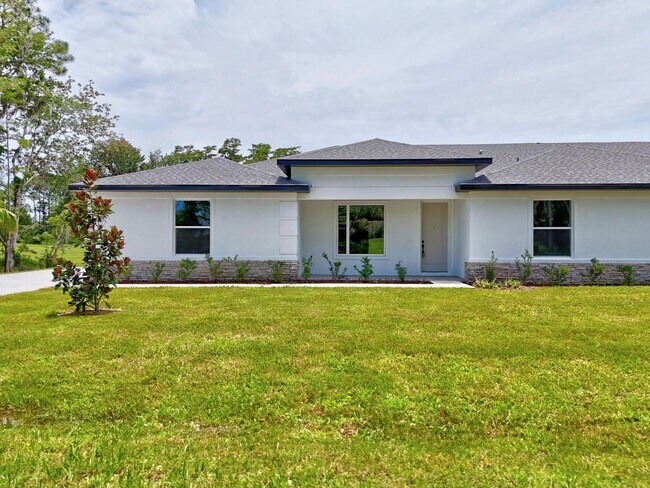 Building Photo - Brand New Townhome Overlooking the 15th Fairway