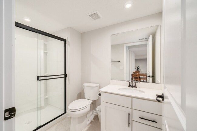 Building Photo - 968 Blackmore Dr