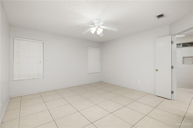 Building Photo - 3508 San Gabriel St