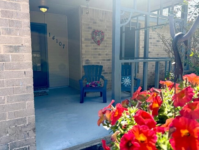 Building Photo - 14107 Mary Sue Ct