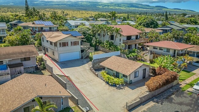 Building Photo - South Maui 2 Bedroom / 1 Bathroom Unfurnished downstairs unit  - Almost all Utiilities included! ...