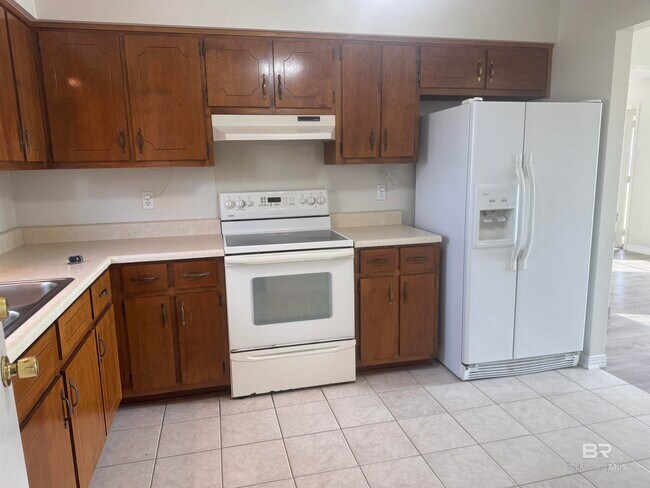 Building Photo - 20 Magnolia Cir