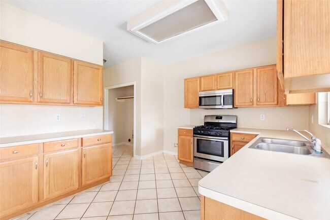 Building Photo - 12206 Beacon Tree Ct