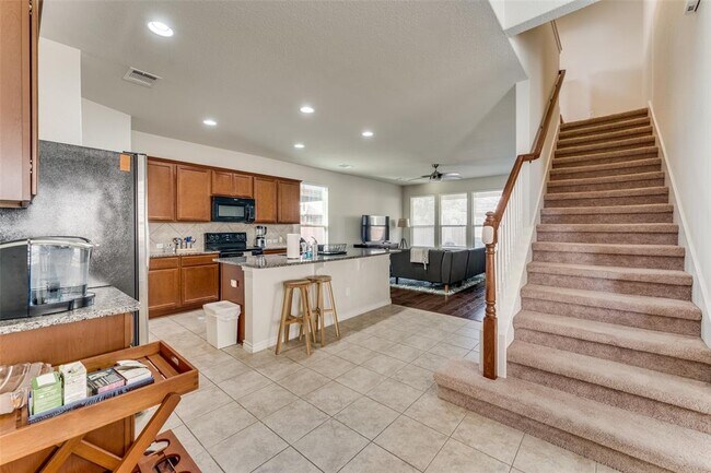 Building Photo - 16020 McAloon Way