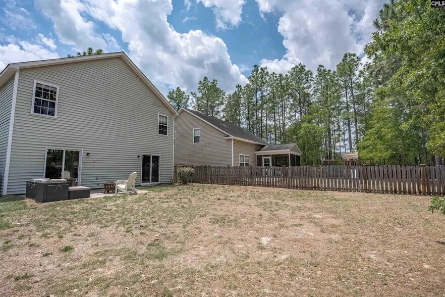 Building Photo - 2091 Lake Carolina Dr