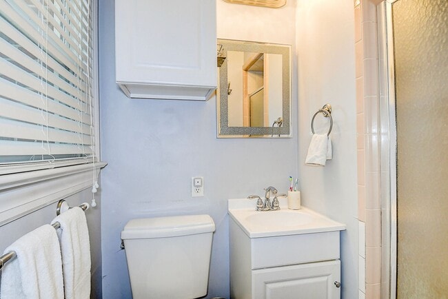 Building Photo - ONE LEVEL LIVING at it's FINEST in the SOU...