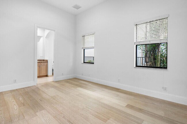 Building Photo - 17662 Circle Pond Ct