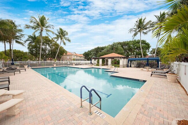 Building Photo - 1210 Sorrento Dr