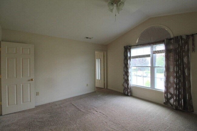 Building Photo - 1311 Stonechris Dr